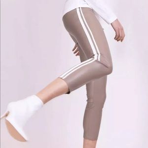 SPRWMN HIGH-RISE SKINNY LEATHER LEATHER CROP, NUDE SIDE STRIPE SZ S